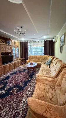 Продам 3х кімнатну квартиру переплановану у 2 кімнатну по ву