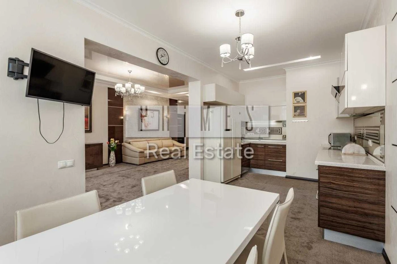 Продаж 4к квартири з ремонтом, ЖК «Новопечерські Липки», вул