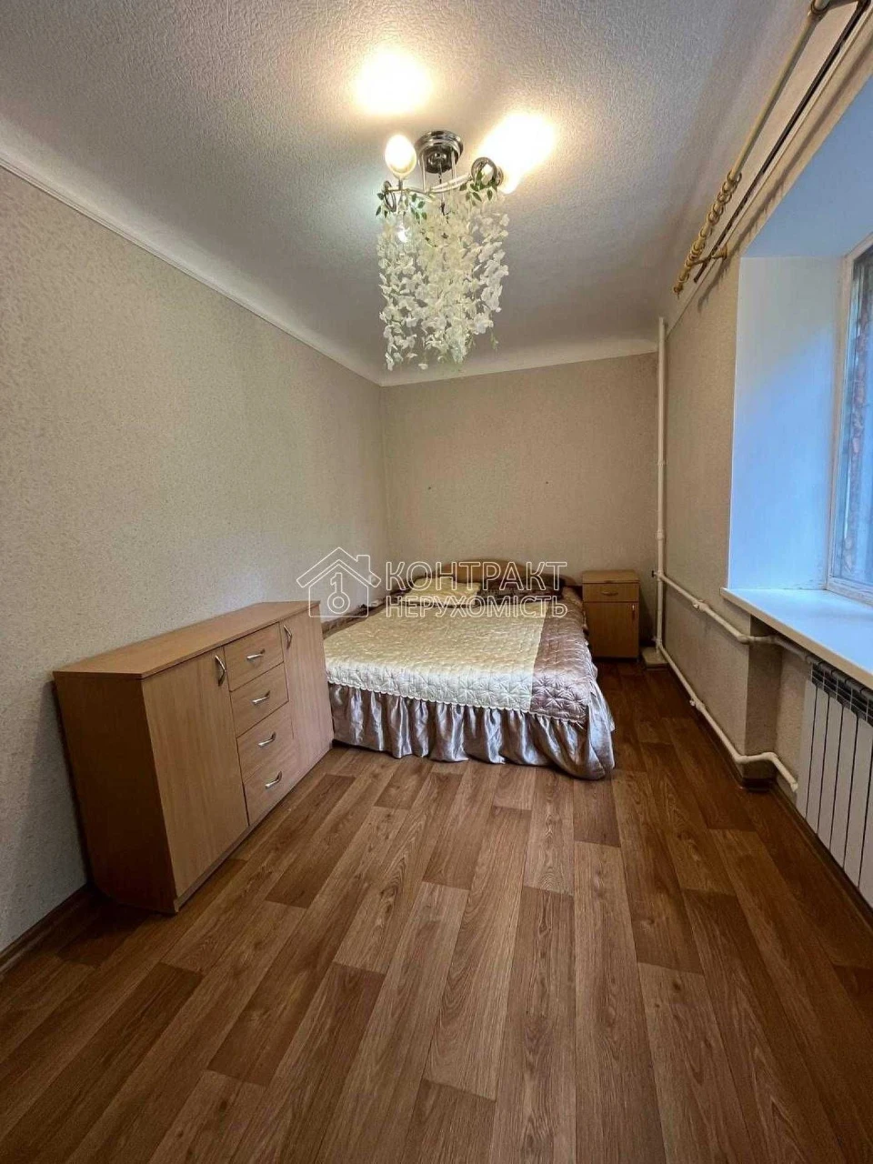 Продається 2 кімнатна квартира, газ, меблі та техніка /  Сер