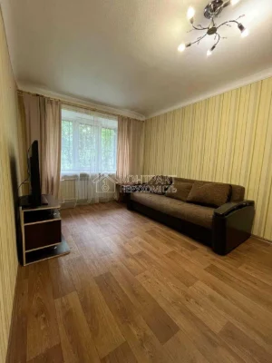 Продається 2 кімнатна квартира, газ, меблі та техніка /  Сер