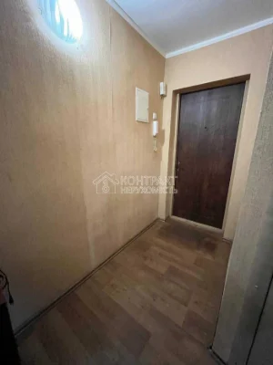 Продається 2 кімнатна квартира, газ, меблі та техніка /  Сер
