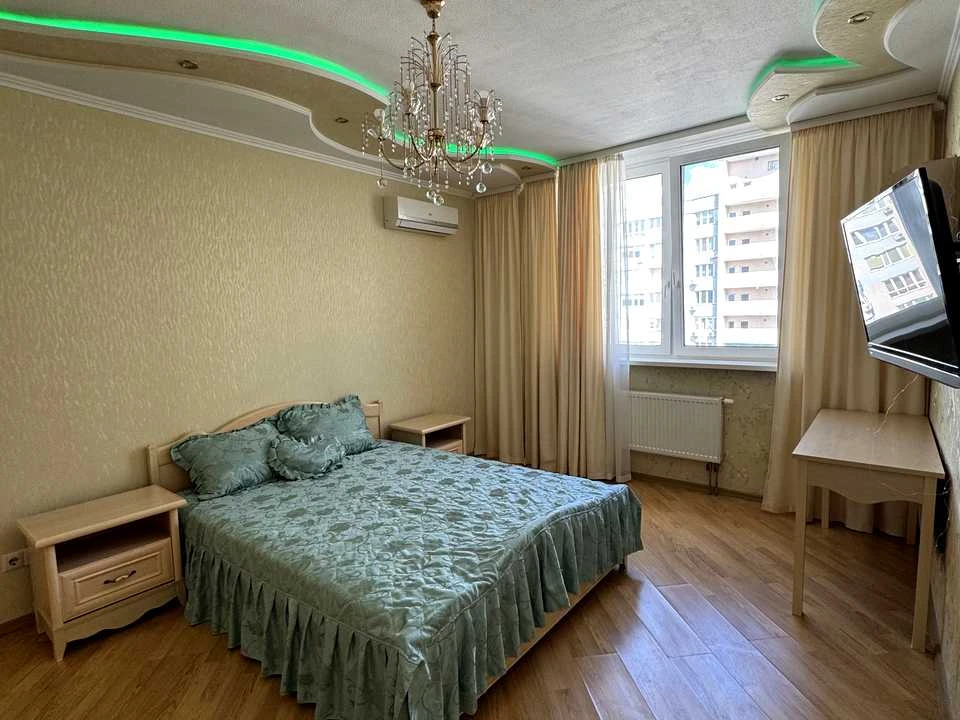 Квартира. Київ, Авіаконструктора Ігоря Сікорського вул.