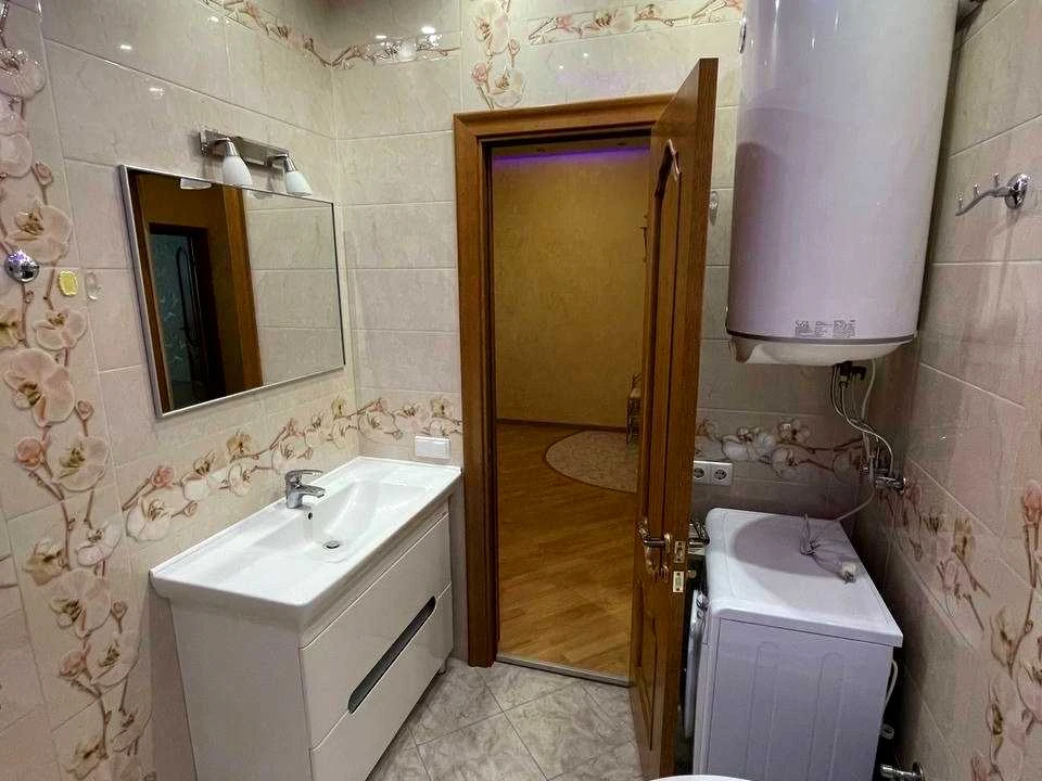 Квартира. Київ, Авіаконструктора Ігоря Сікорського вул.