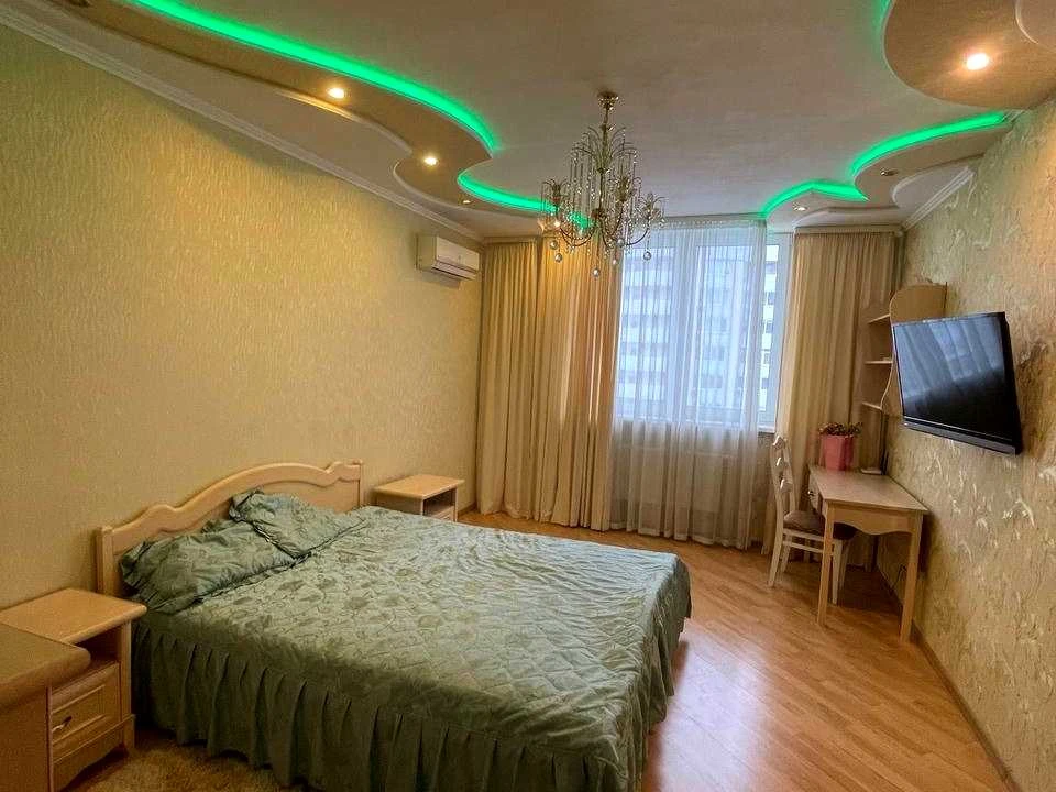 Квартира. Київ, Авіаконструктора Ігоря Сікорського вул.