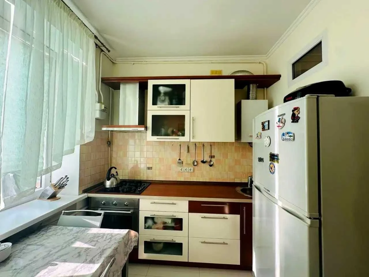 Продаж 2к квартири з ремонтом  Машинобудівна
