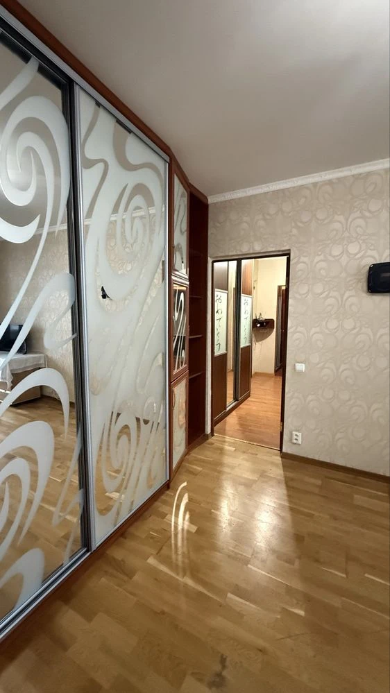 Продається 2ух кімнатна квартира