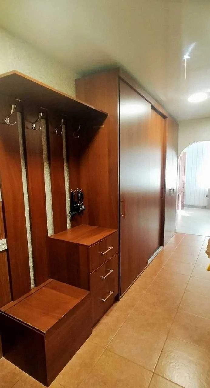 Трикімнатна квартира з Автономним Газовим Опаленням на ж/м Ч