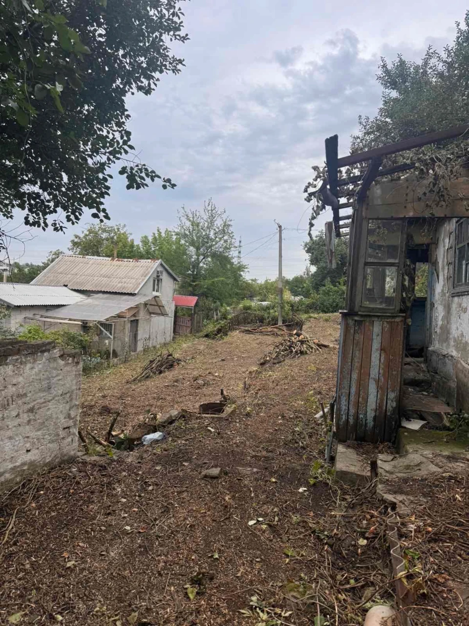 Земельна ділянка. Мирний