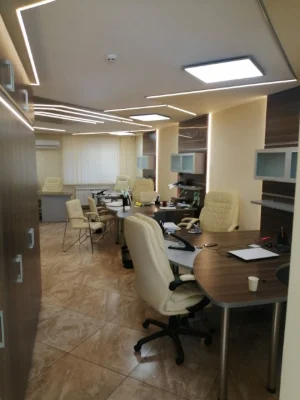 Продаж квартири на подолі, обладнаної під офіс
