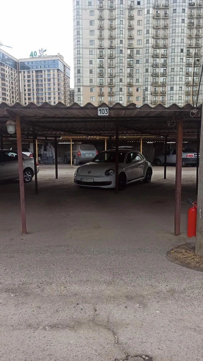 Продам автостоянку.