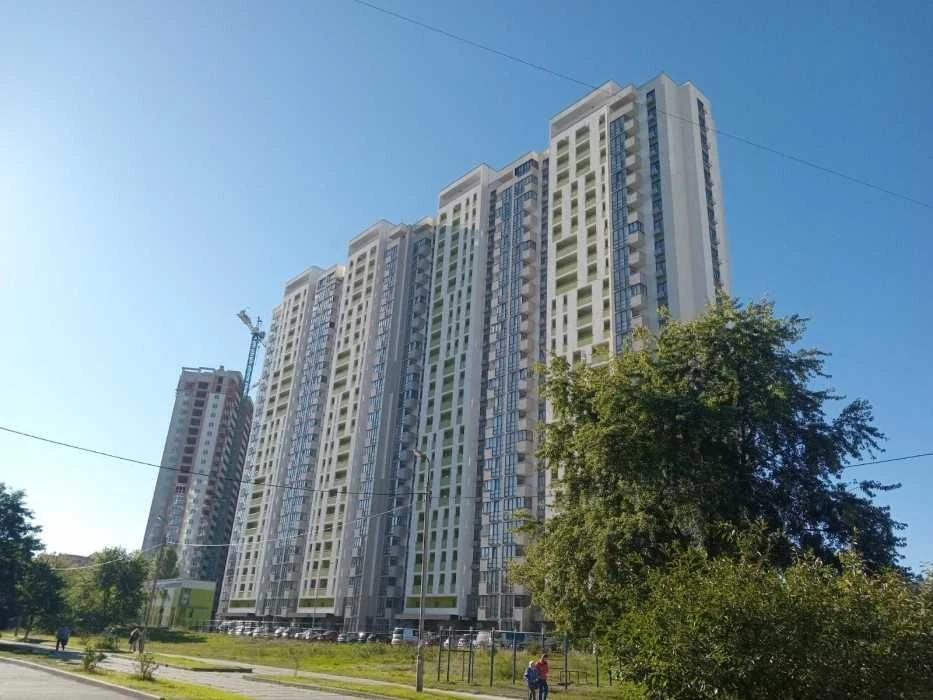 Чудова 1к квартира 38м Злагода Вербицького 1В Харківська!