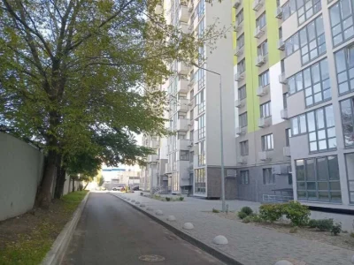 Чудова 1к квартира 38м Злагода Вербицького 1В Харківська!