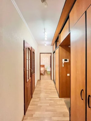 БЕЗ% Продаж 2к кв-ри вул.. Ревуцького 21