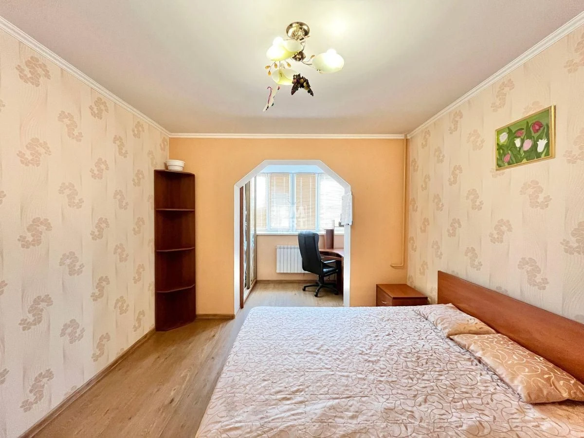 БЕЗ% Продаж 2к кв-ри вул.. Ревуцького 21