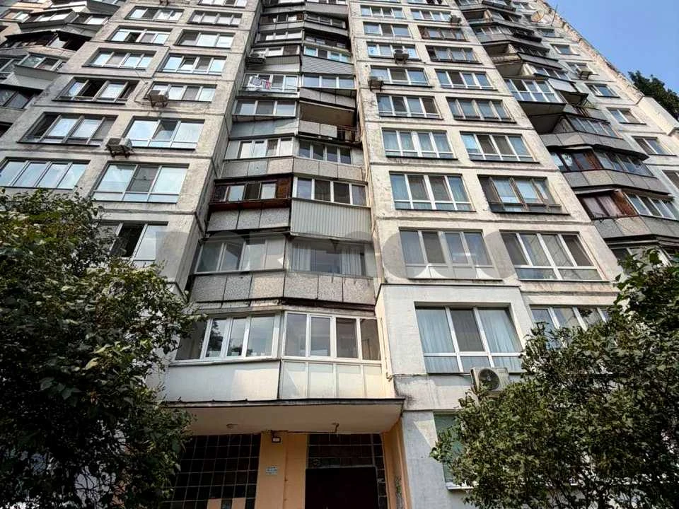 Квартира. Київ, Жуля Верна бульв.