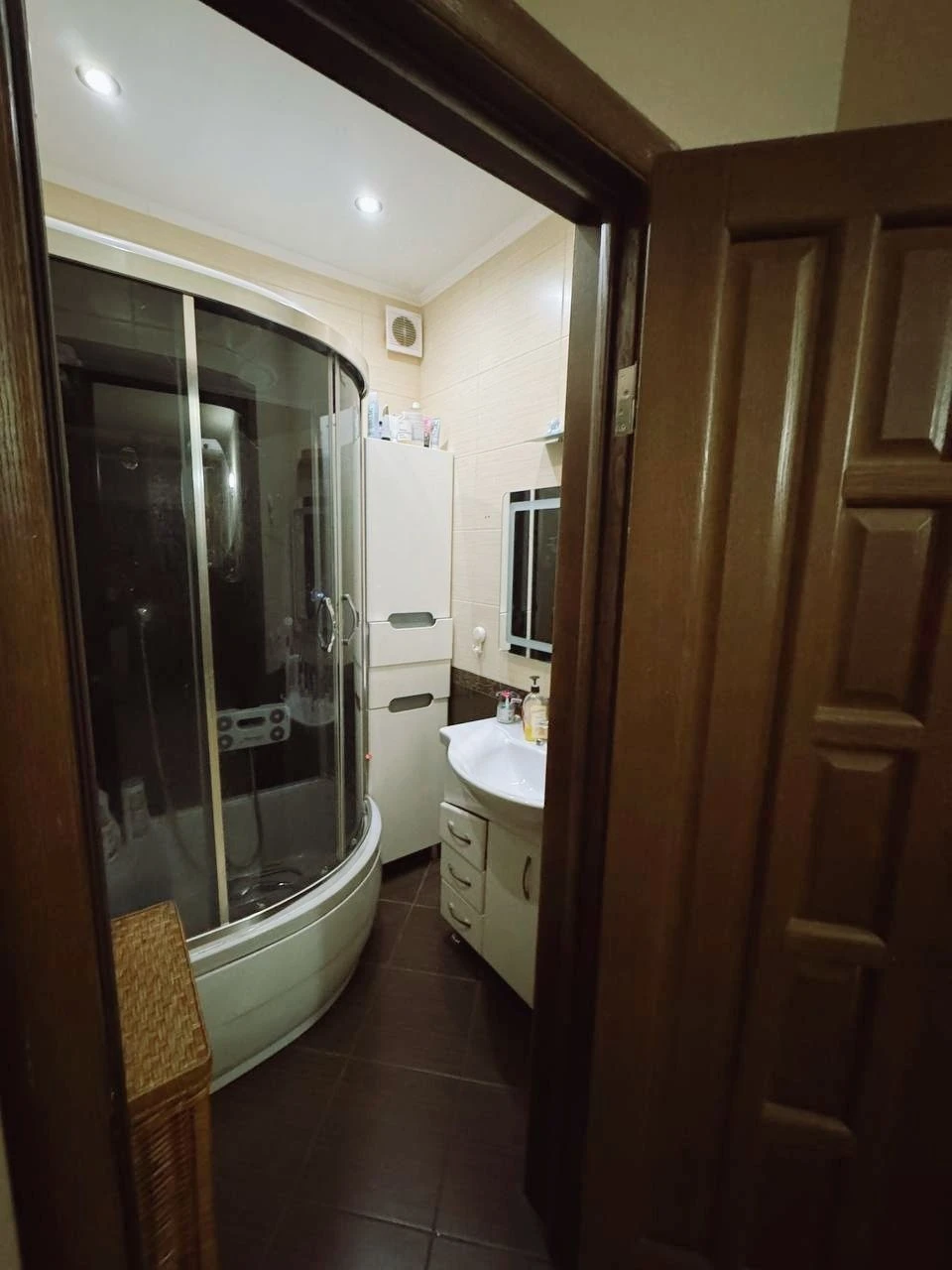 Продається 2 кім квартира по вул. Галицька 66 Б