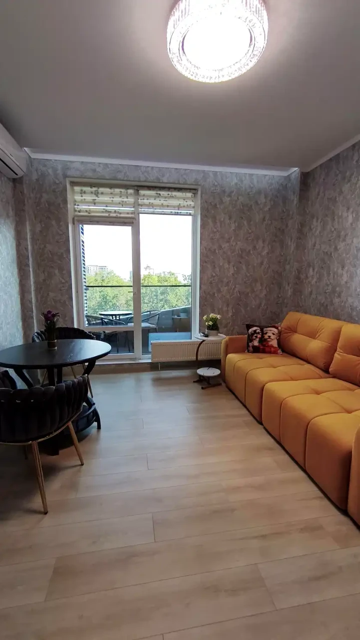 Продажа квартиры 2-комн. 53 м² 6/18 эт.