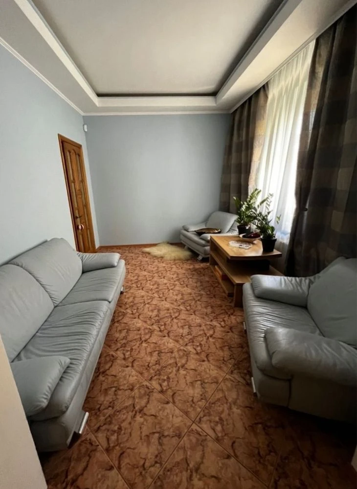 Продам будинок в місті