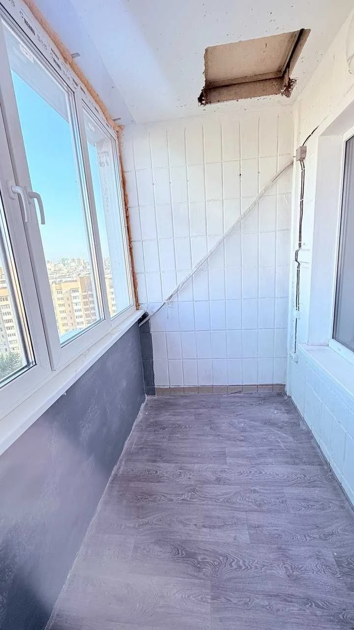 Однокімнатна квартира 40,6 м² з ремонтом, меблями та техніко
