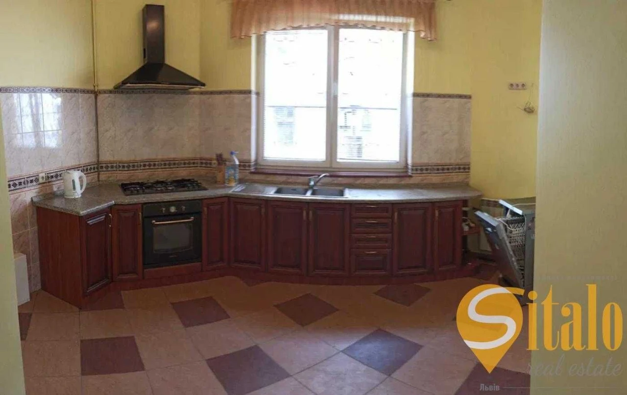 Продаж будинку, центр, вул. Коцюбинського Михайла, місто Льв