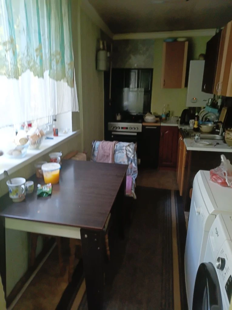 продам дом 67кв,4 комнаты,