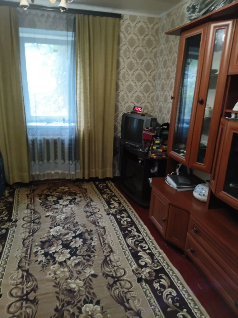 продам дом 67кв,4 комнаты,