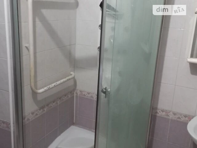 Sale of 4-room apartment 152.9 sq. m. on Sribnokilska Street 14A •