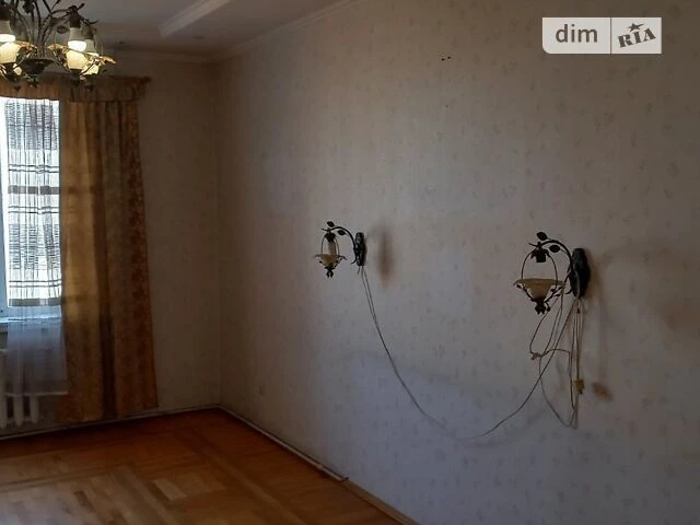 Sale of 4-room apartment 152.9 sq. m. on Sribnokilska Street 14A •