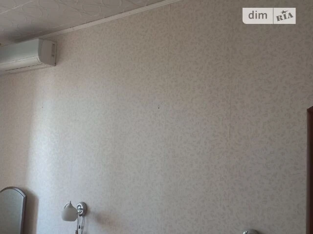 Sale of 4-room apartment 152.9 sq. m. on Sribnokilska Street 14A •