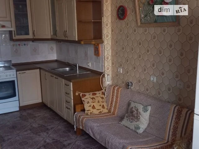 Sale of 4-room apartment 152.9 sq. m. on Sribnokilska Street 14A •