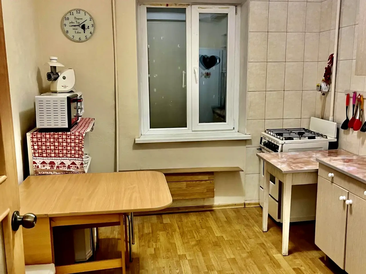 Оренда квартири 3-кімн. 74 м² 6/9 пов.