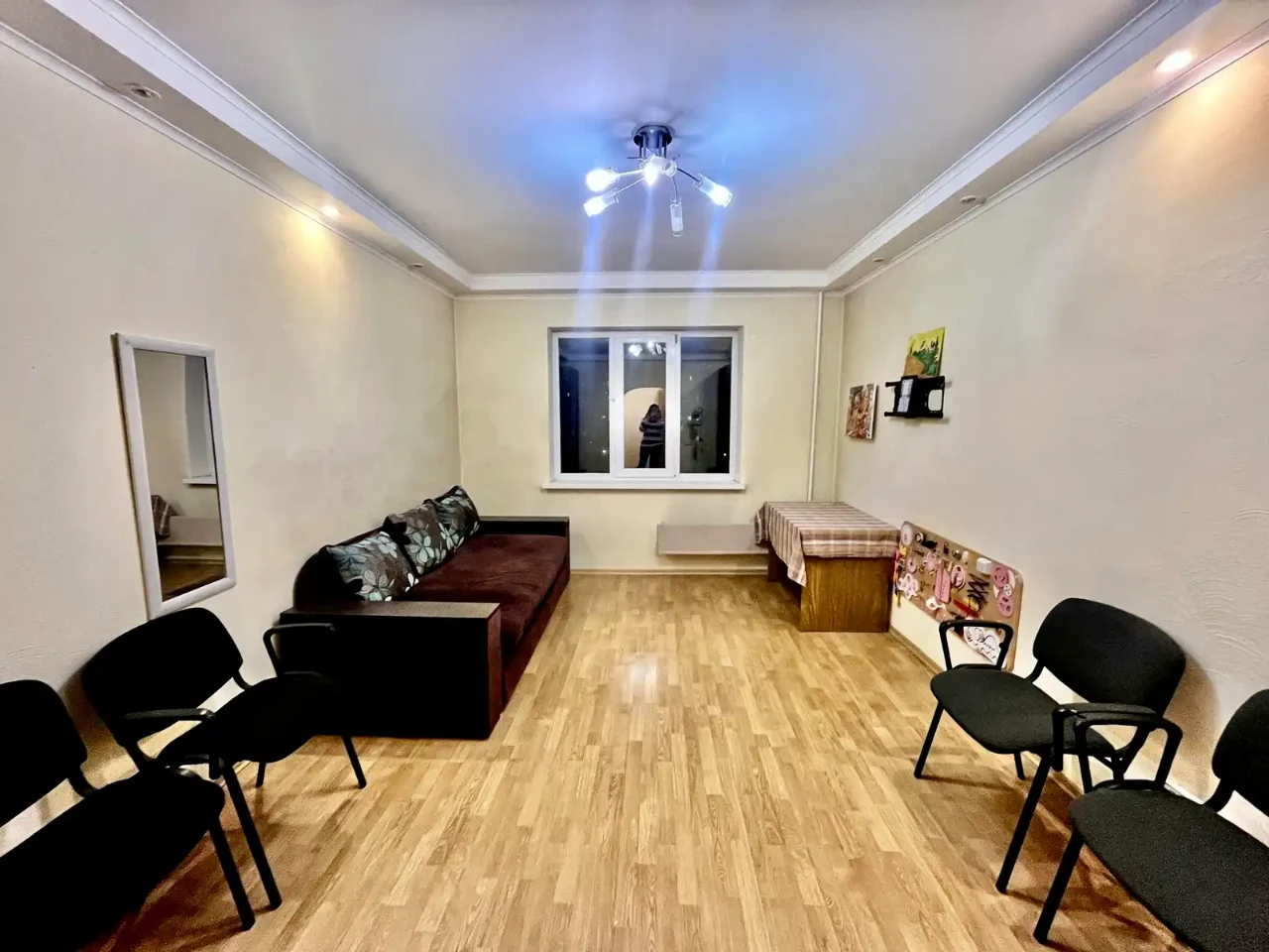 Оренда квартири 3-кімн. 74 м² 6/9 пов.