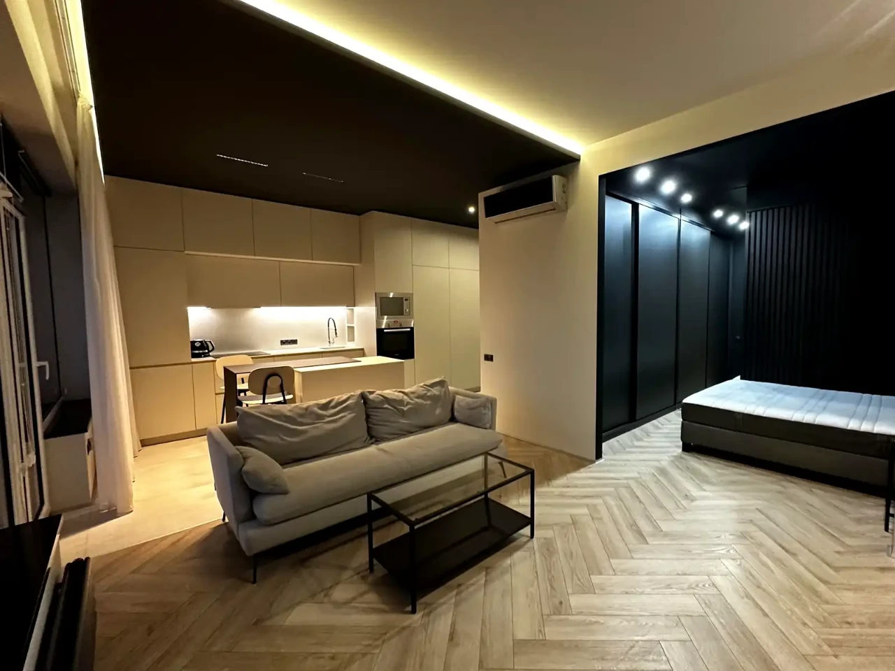 Оренда квартири 1-кімн. 56 м² 21/25 пов.