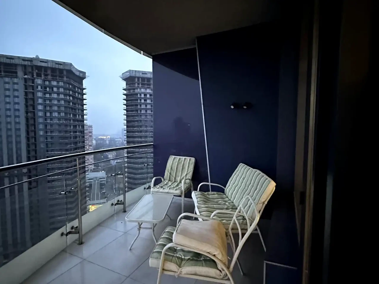 Оренда квартири 1-кімн. 56 м² 21/25 пов.