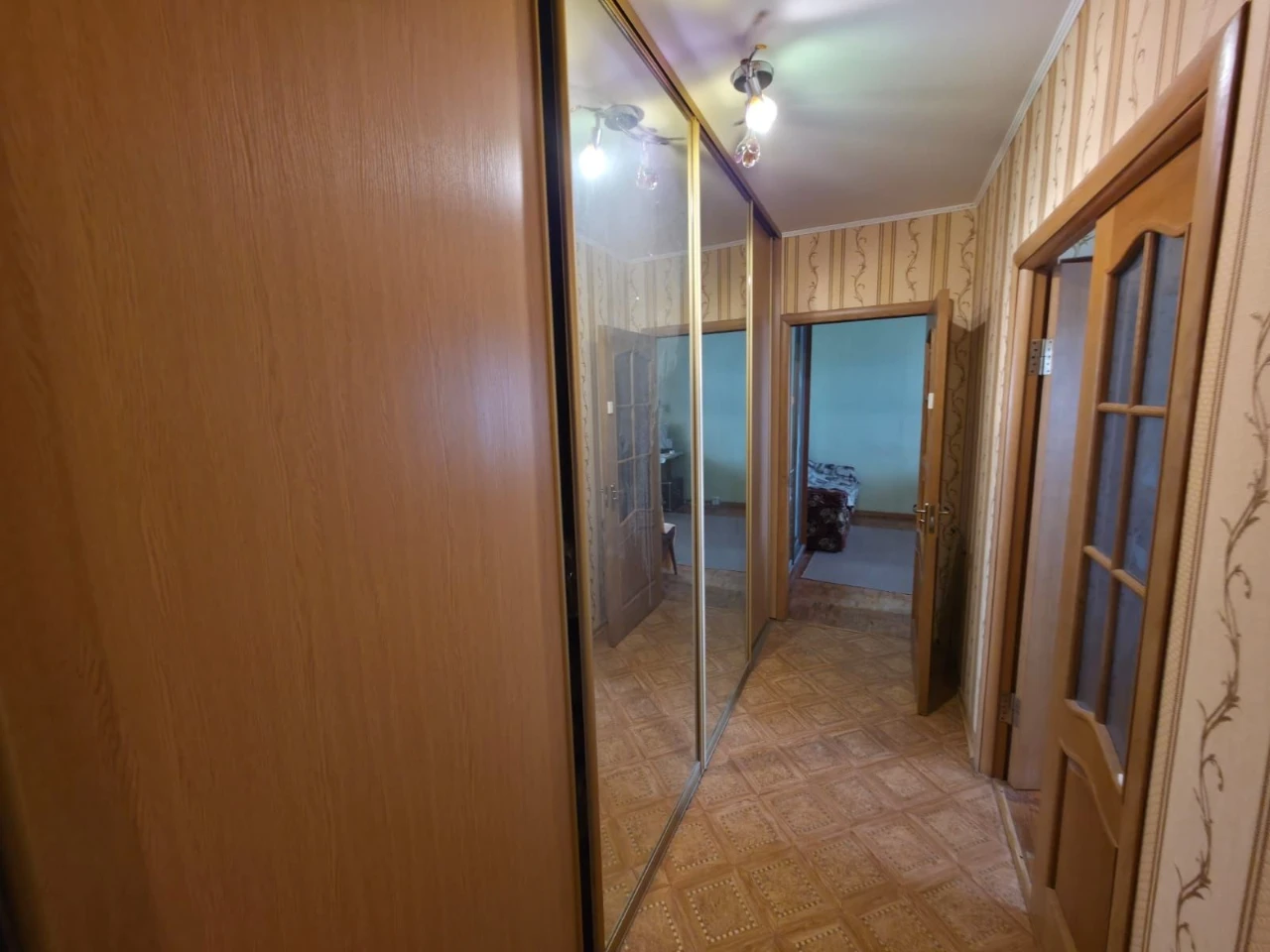 Продам 2-кімн квартиру, Деснянський р-н, Миколи Закревського
