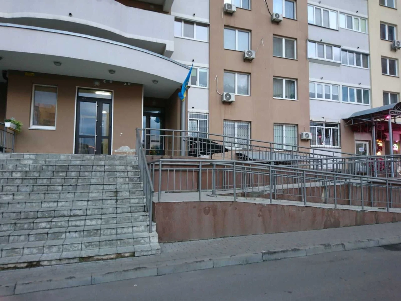 Продам 1-кімн. Крушельницької Соломії вул. 15в, 40 м.кв