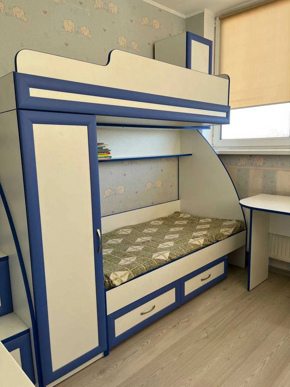 Продаж 2к.+1 квартири по вул. Кадетський Гай 6. Новий, монол