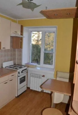 Продам 2 к квартиру на Нових Будинках.