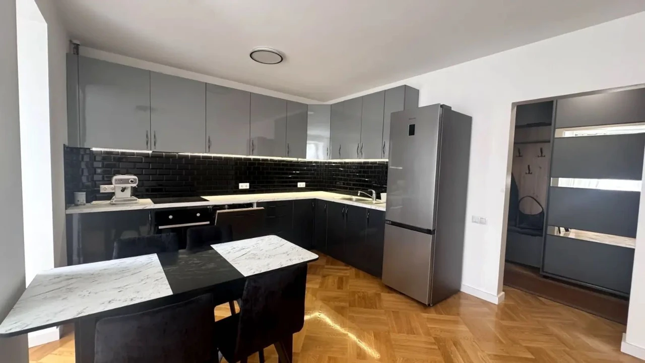 Продаж 2 кім квартири з ремонтом і технікою