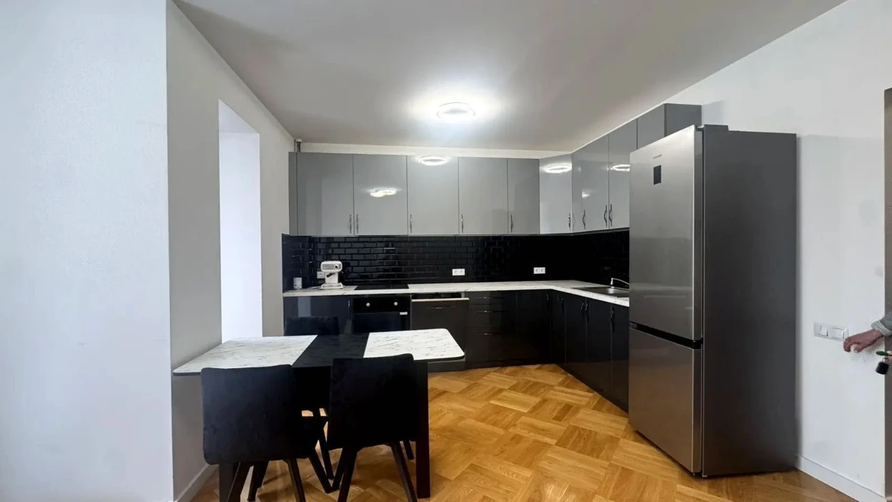 Продаж 2 кім квартири з ремонтом і технікою