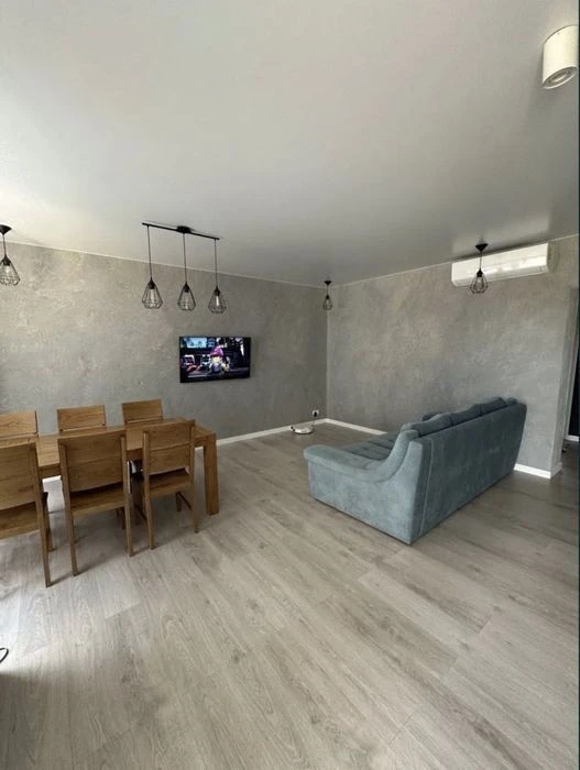 Euro 3-k with renovation and furniture! Residential complex "Chaika"! Registration 2%! M