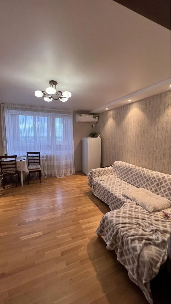 Продаж 3 кімнатної квартири