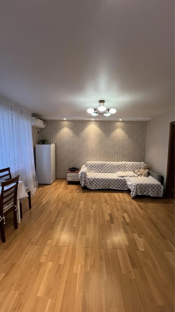 Продаж 3 кімнатної квартири