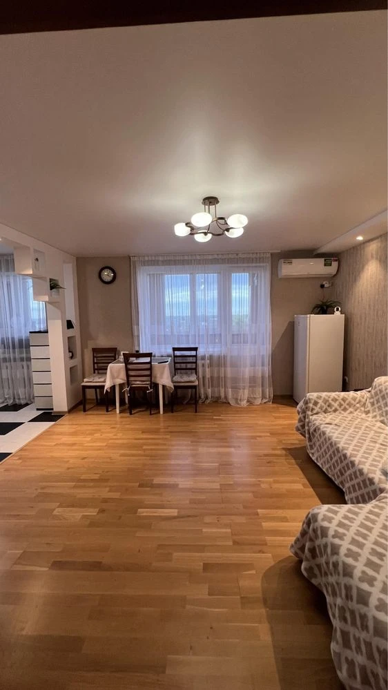 Продаж 3 кімнатної квартири