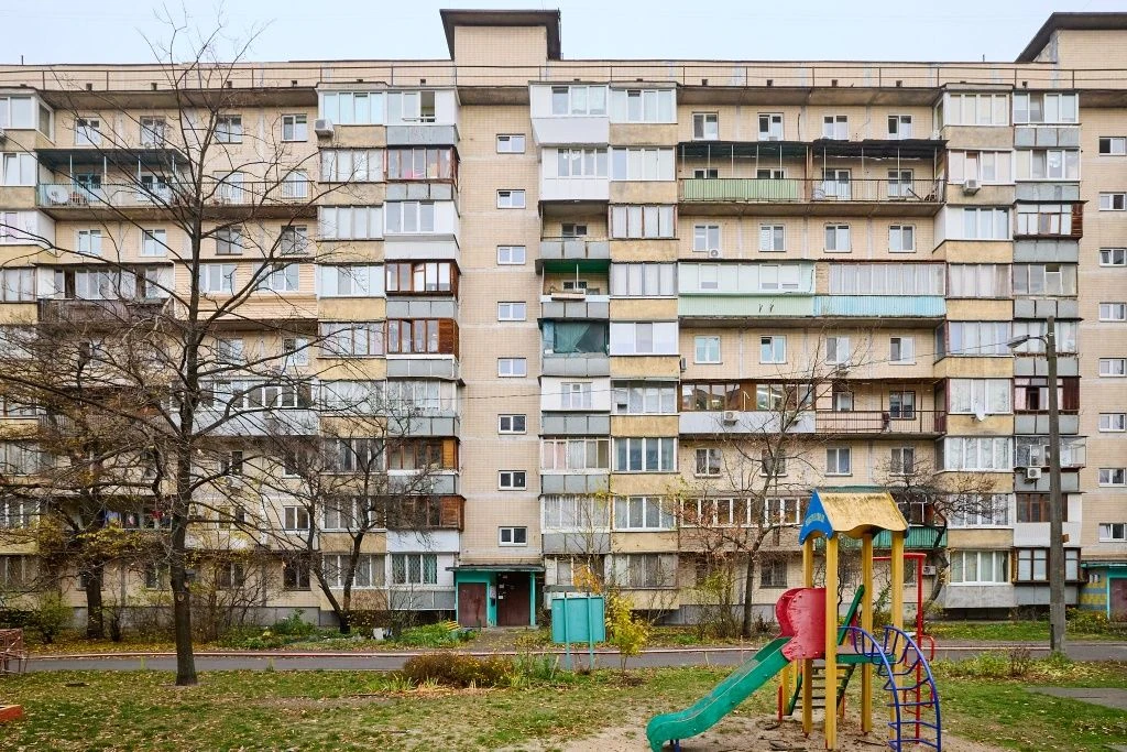 Продам квартиру на Лісовому Київ