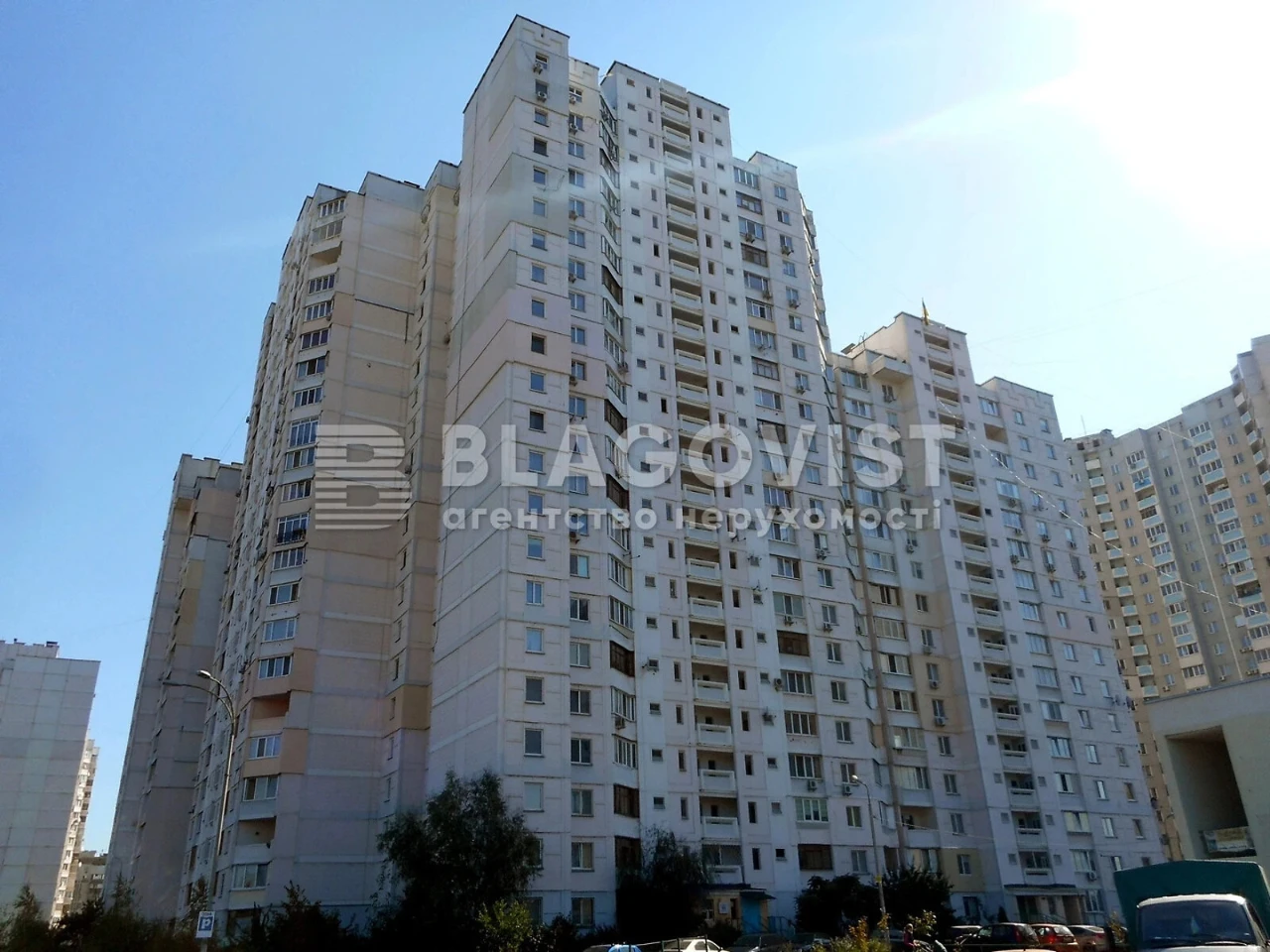 Продаж Квартира Троєщина