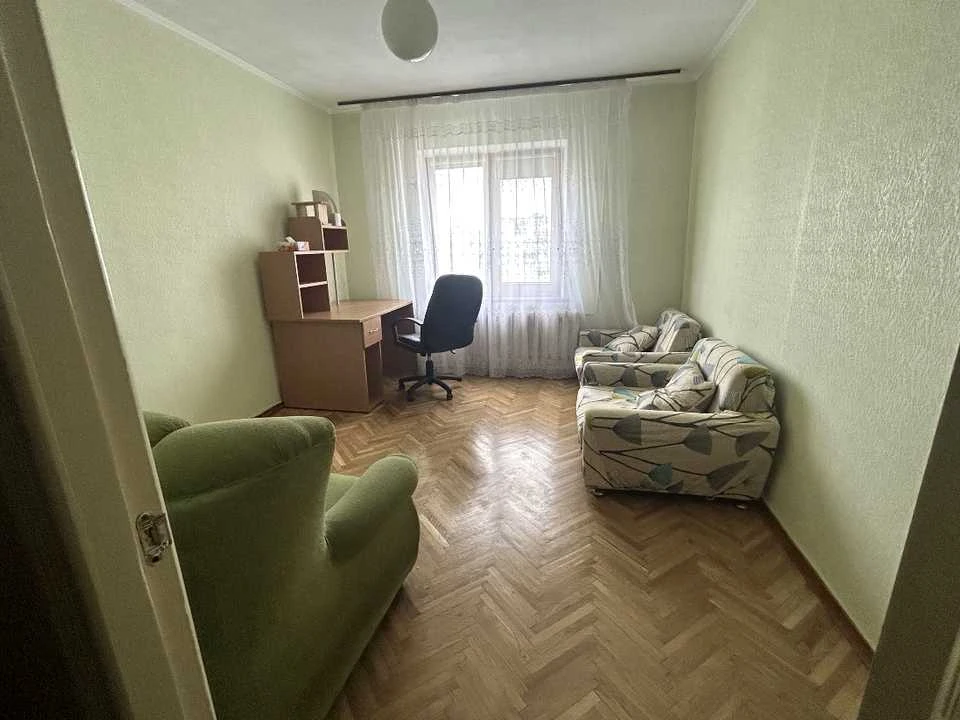 Квартира. Київ, Левка Лук'яненка вул.