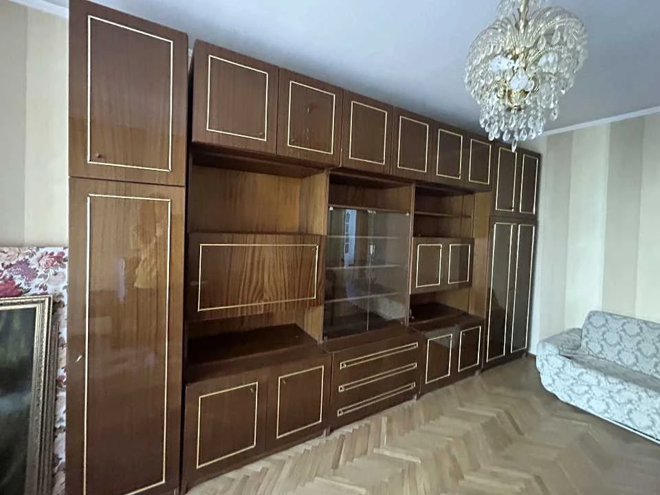 Квартира. Київ, Левка Лук'яненка вул.