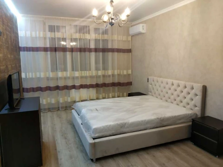 Квартира. Київ, Самійла Кішки вул.