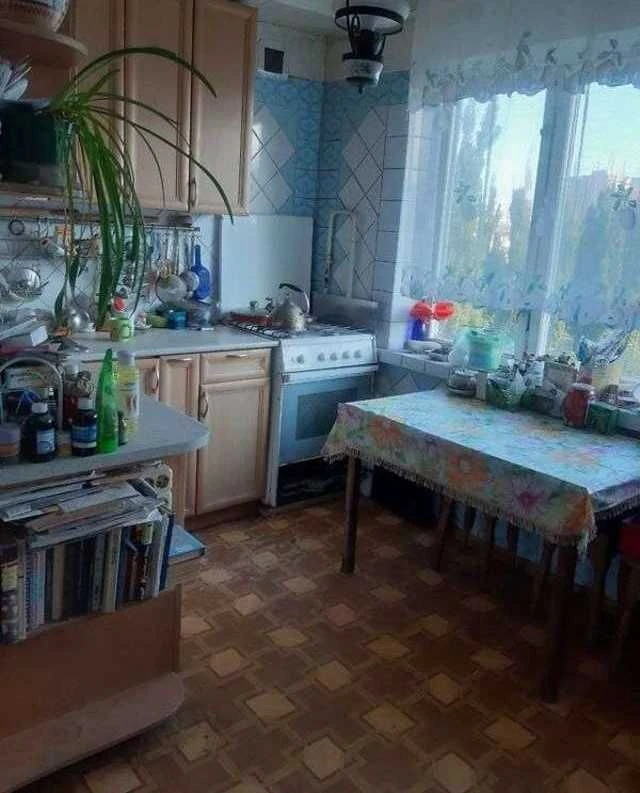 Продаж 4-кімн. Миропільська вул. 23/16